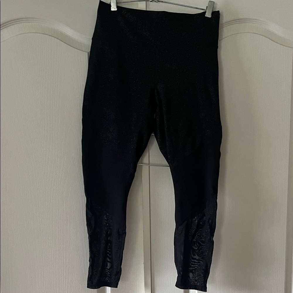 Fabletics Powerhold Black Cropped Leggings
